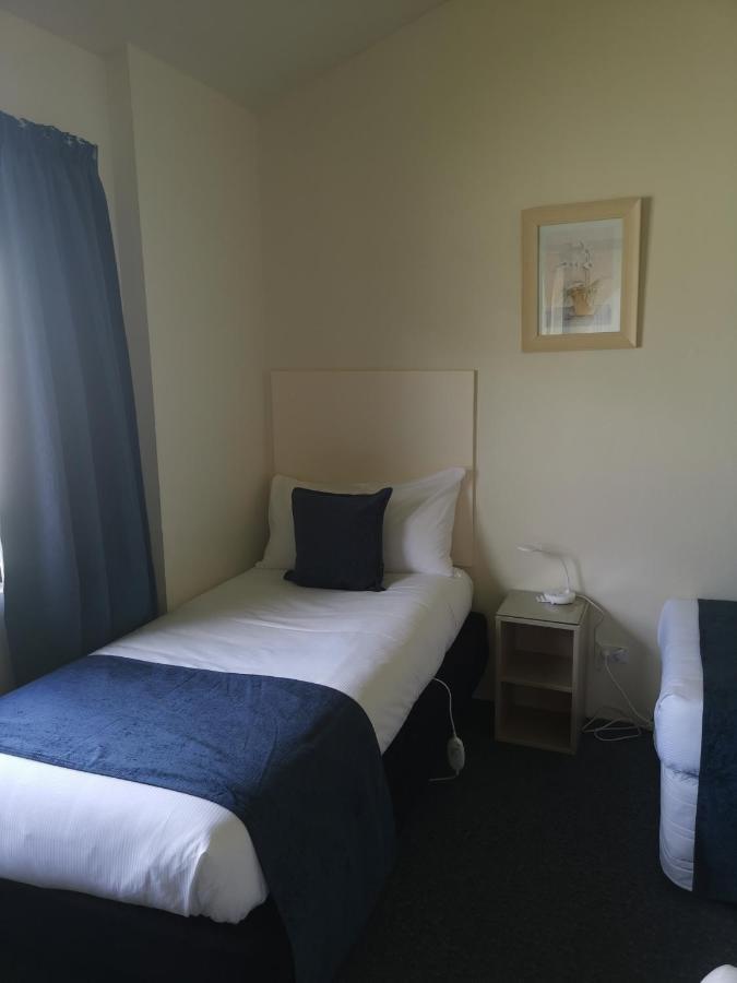 קיימברידג' Captains Quarters Motor Inn מראה חיצוני תמונה