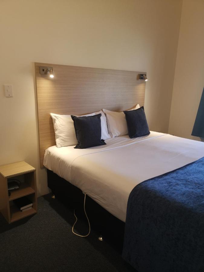 קיימברידג' Captains Quarters Motor Inn מראה חיצוני תמונה