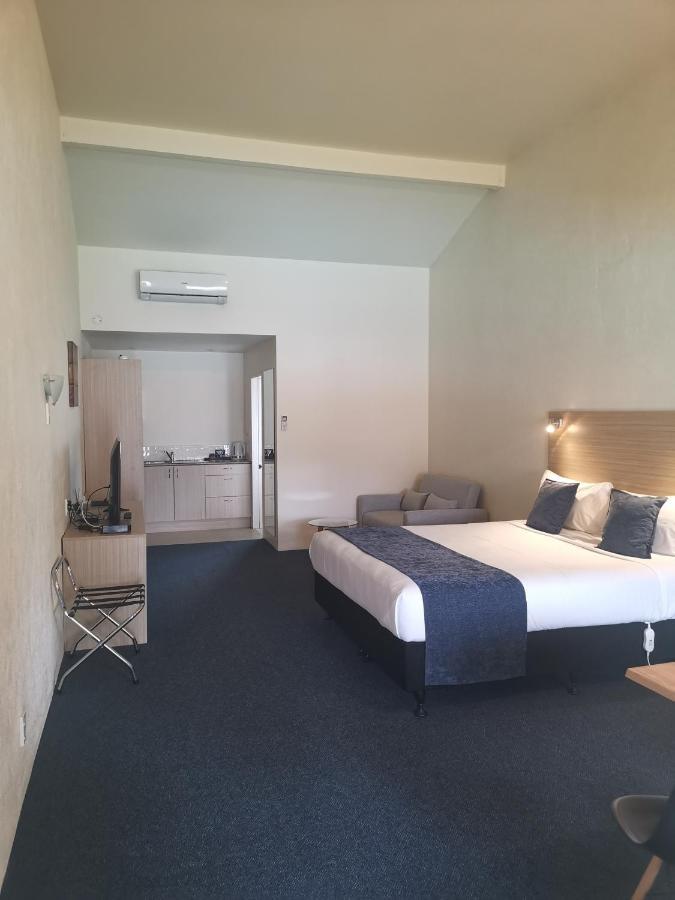 קיימברידג' Captains Quarters Motor Inn מראה חיצוני תמונה