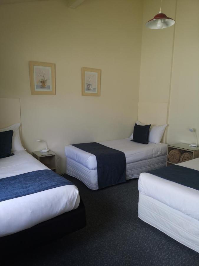 קיימברידג' Captains Quarters Motor Inn מראה חיצוני תמונה