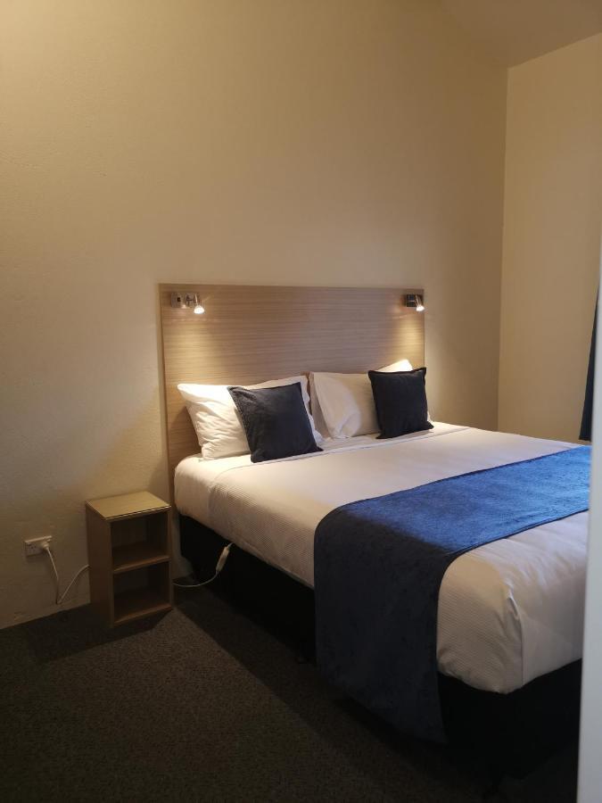 קיימברידג' Captains Quarters Motor Inn מראה חיצוני תמונה