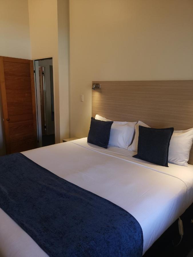 קיימברידג' Captains Quarters Motor Inn מראה חיצוני תמונה