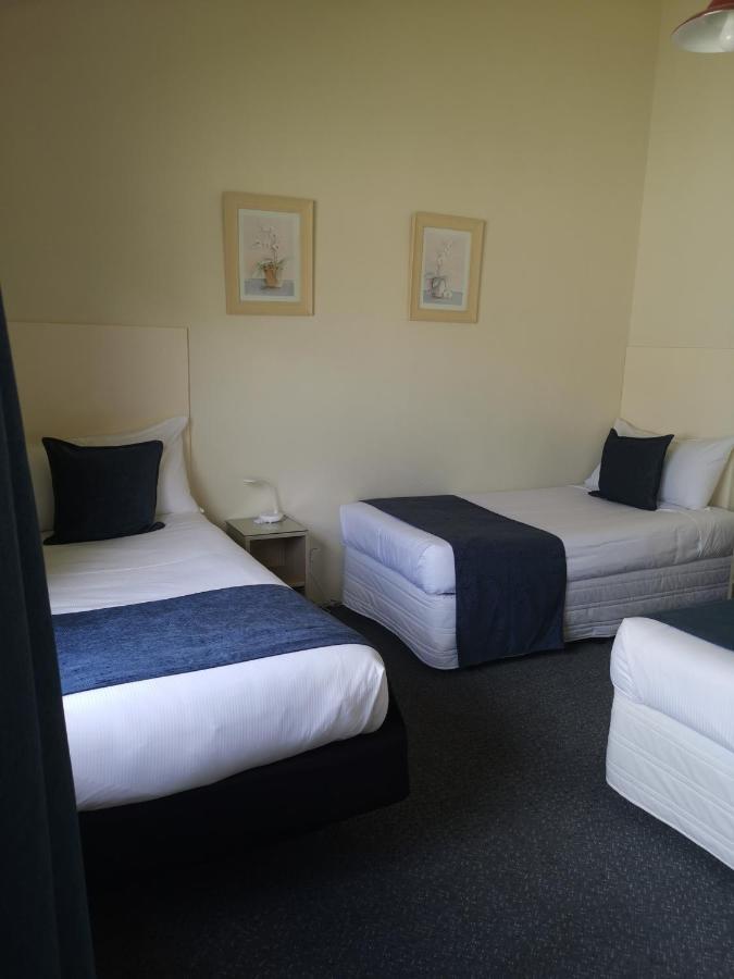 קיימברידג' Captains Quarters Motor Inn מראה חיצוני תמונה
