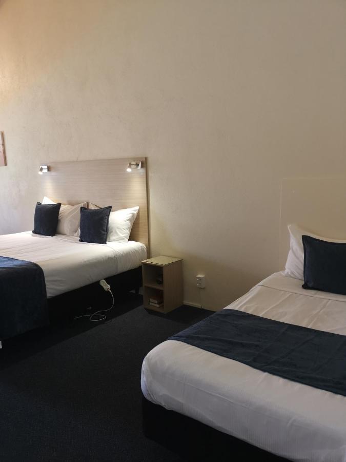 קיימברידג' Captains Quarters Motor Inn מראה חיצוני תמונה