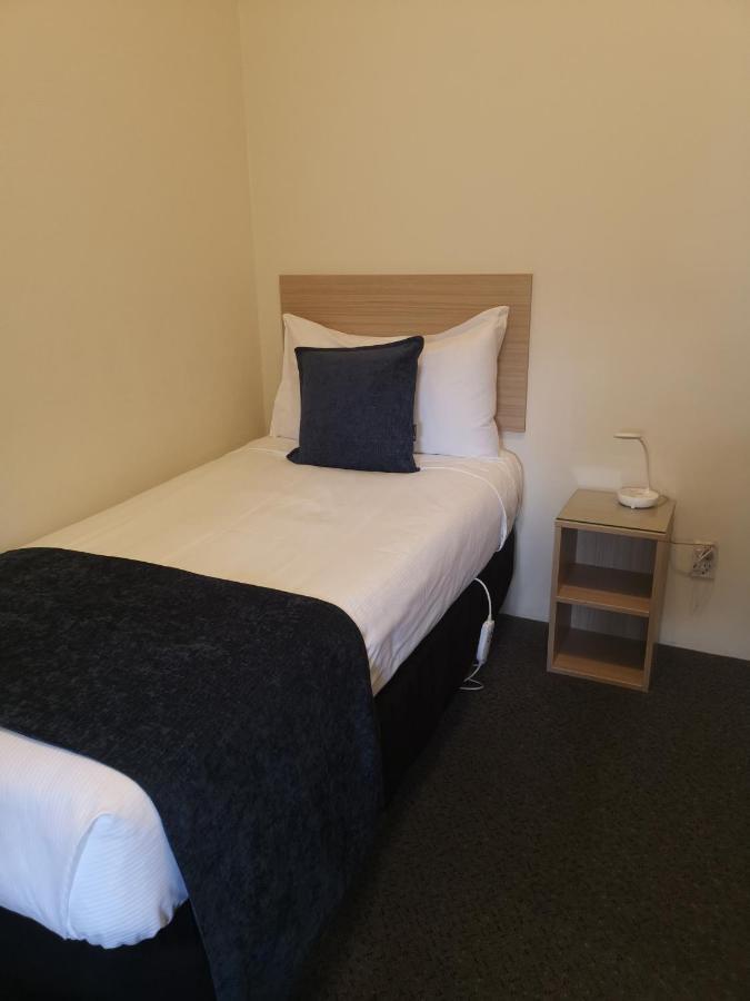 קיימברידג' Captains Quarters Motor Inn מראה חיצוני תמונה