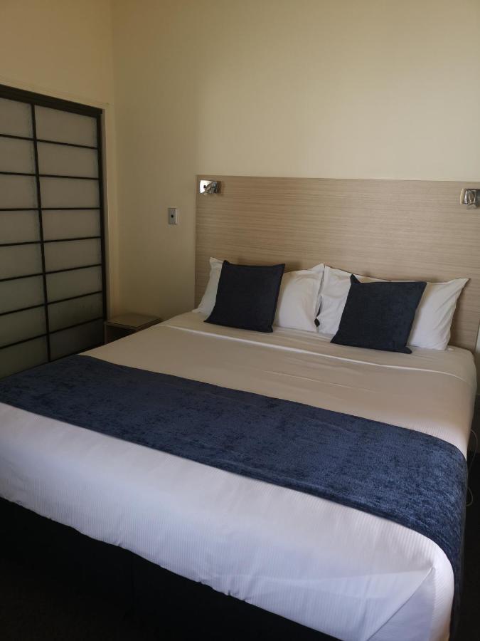 קיימברידג' Captains Quarters Motor Inn מראה חיצוני תמונה