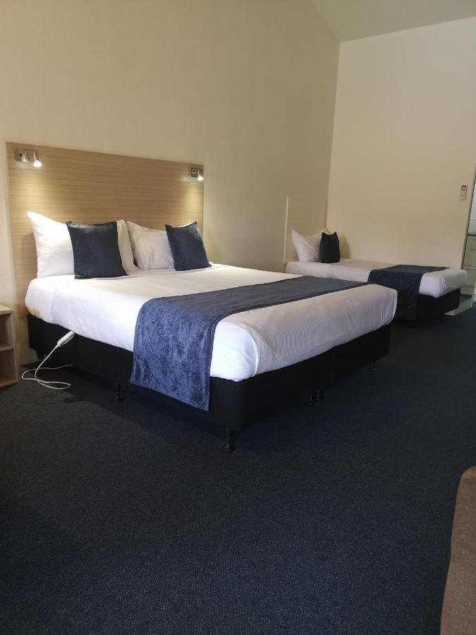 קיימברידג' Captains Quarters Motor Inn מראה חיצוני תמונה