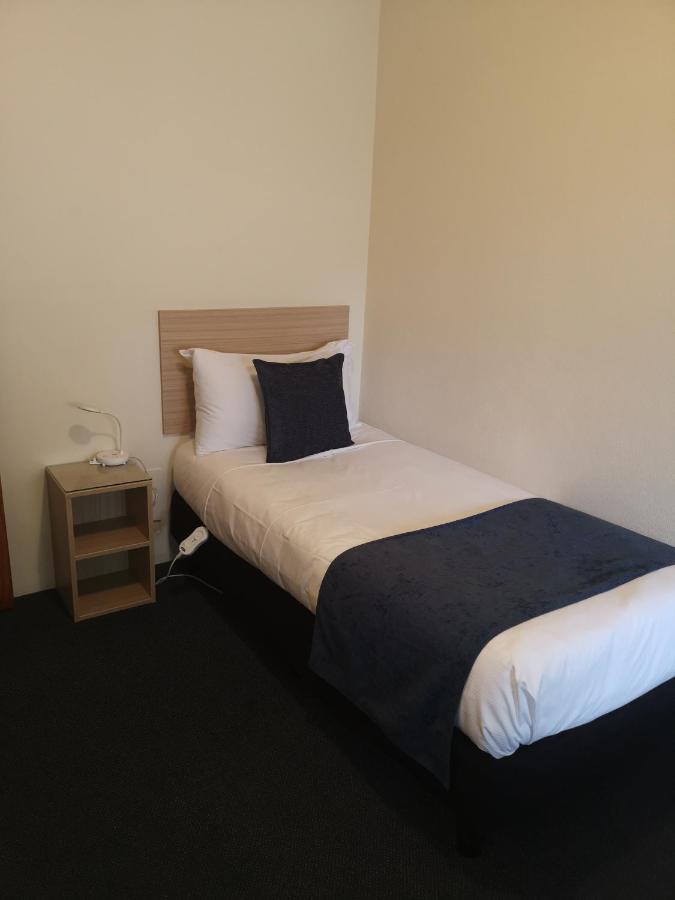 קיימברידג' Captains Quarters Motor Inn מראה חיצוני תמונה