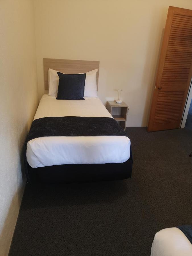 קיימברידג' Captains Quarters Motor Inn מראה חיצוני תמונה