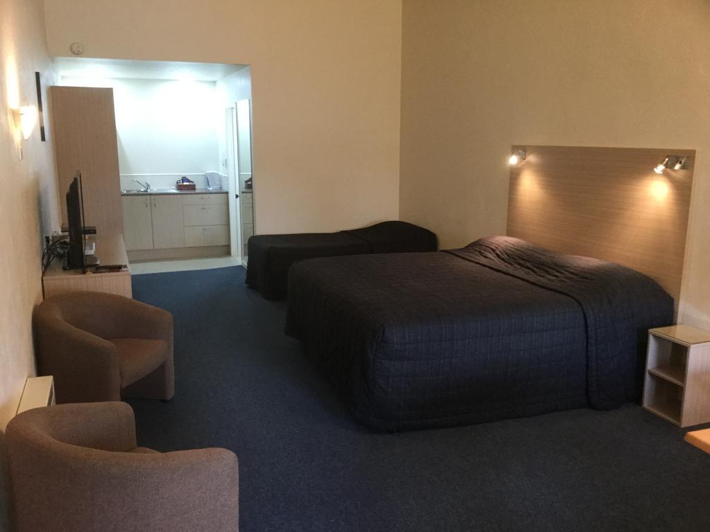 קיימברידג' Captains Quarters Motor Inn מראה חיצוני תמונה