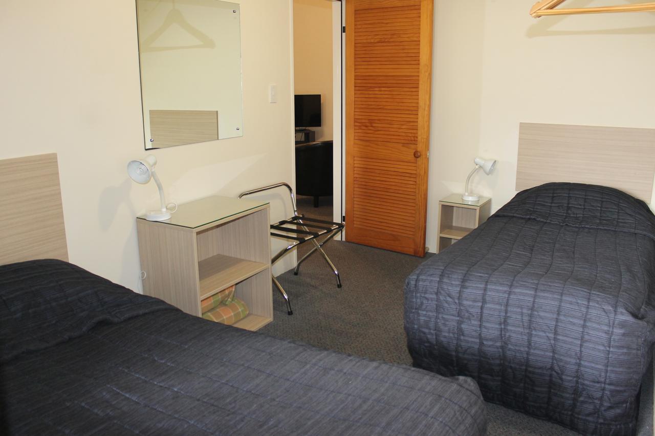 קיימברידג' Captains Quarters Motor Inn מראה חיצוני תמונה
