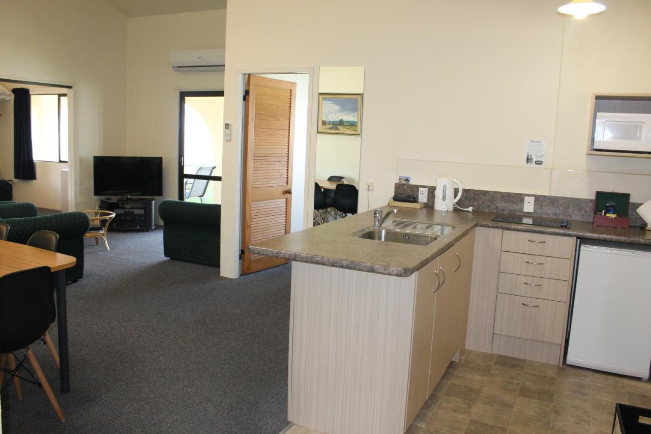 קיימברידג' Captains Quarters Motor Inn מראה חיצוני תמונה